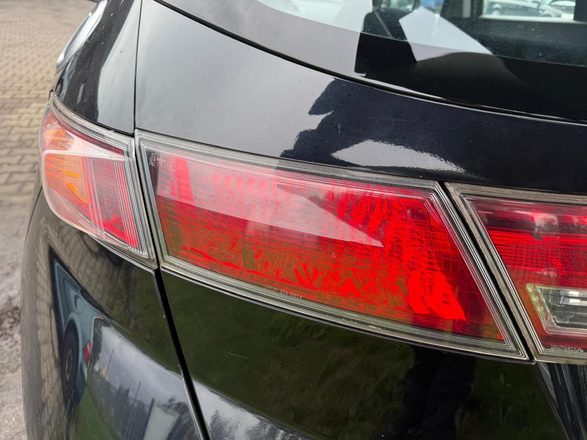 Honda Civic FK2 VIII original Rücklicht Rückleuchte innen links Vorfacelift BJ09